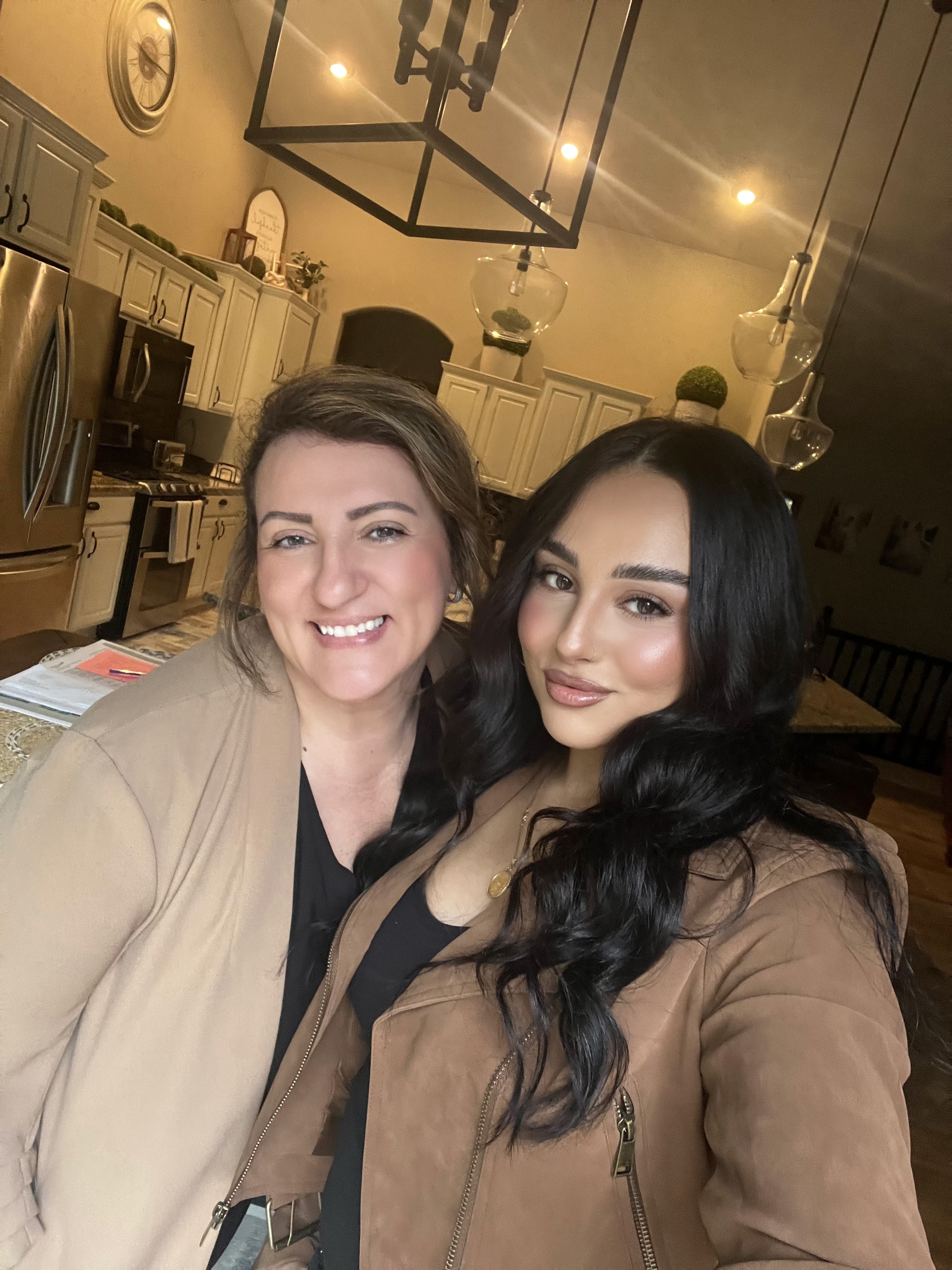 Cindy and Julieta Limani